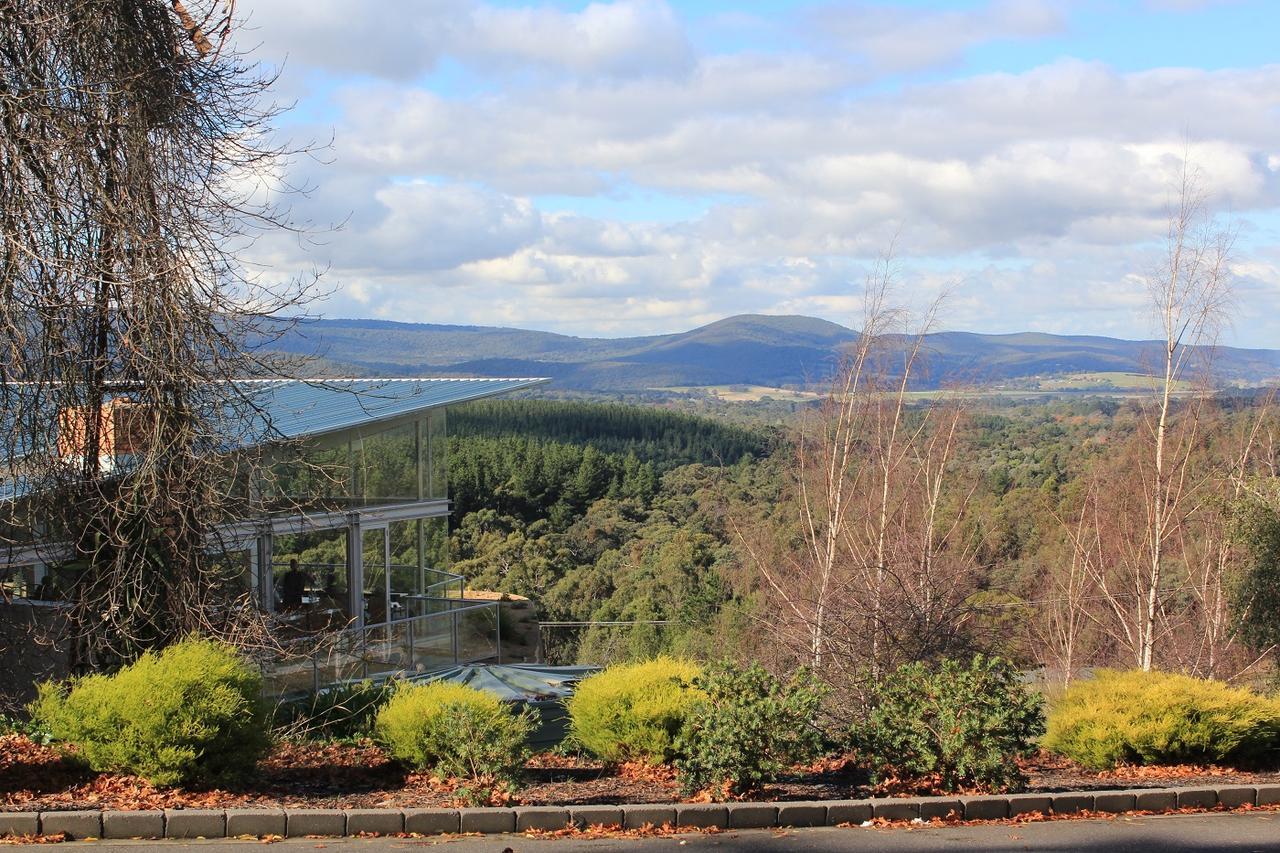 Macedon Ranges Hotel & Spa Экстерьер фото