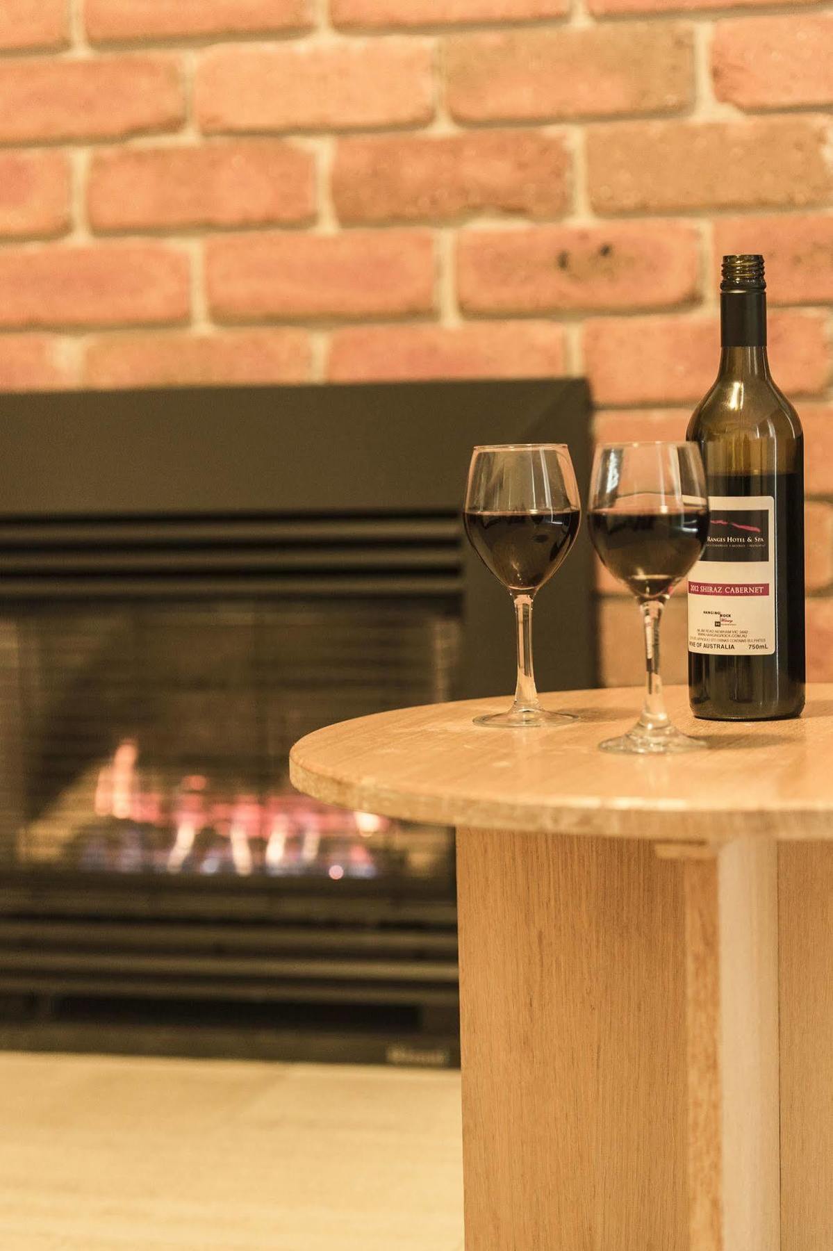 Macedon Ranges Hotel & Spa Экстерьер фото