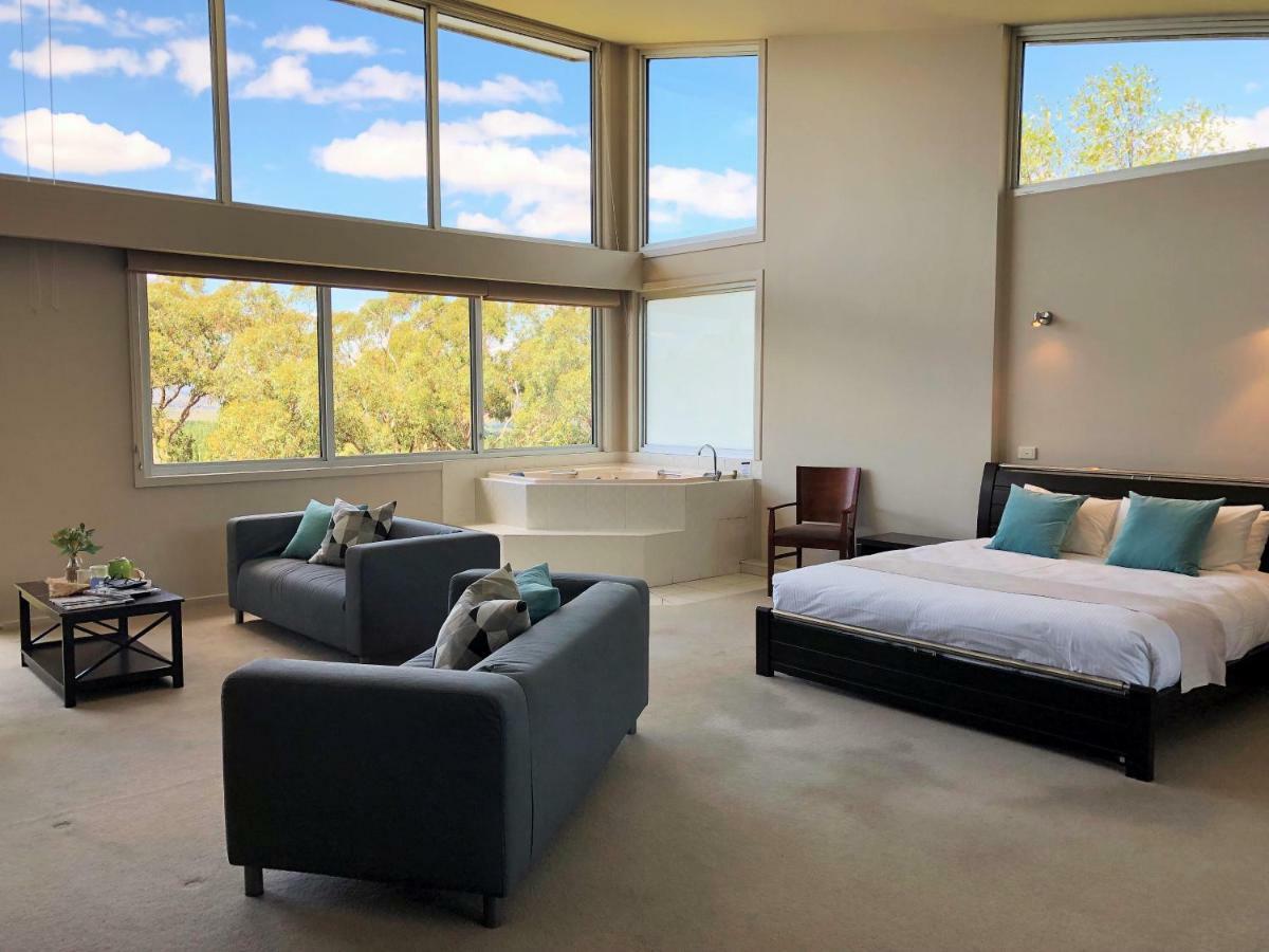 Macedon Ranges Hotel & Spa Экстерьер фото